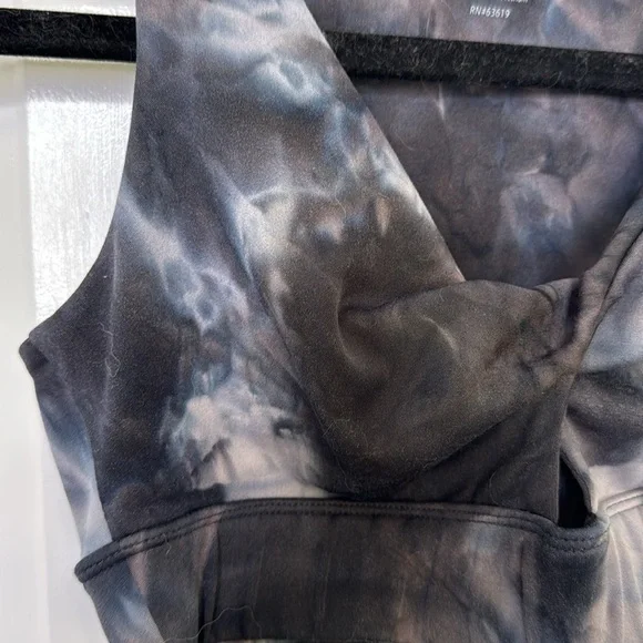 Tie-Dye Sports Bra - Black and Gray - Picture 4 of 5